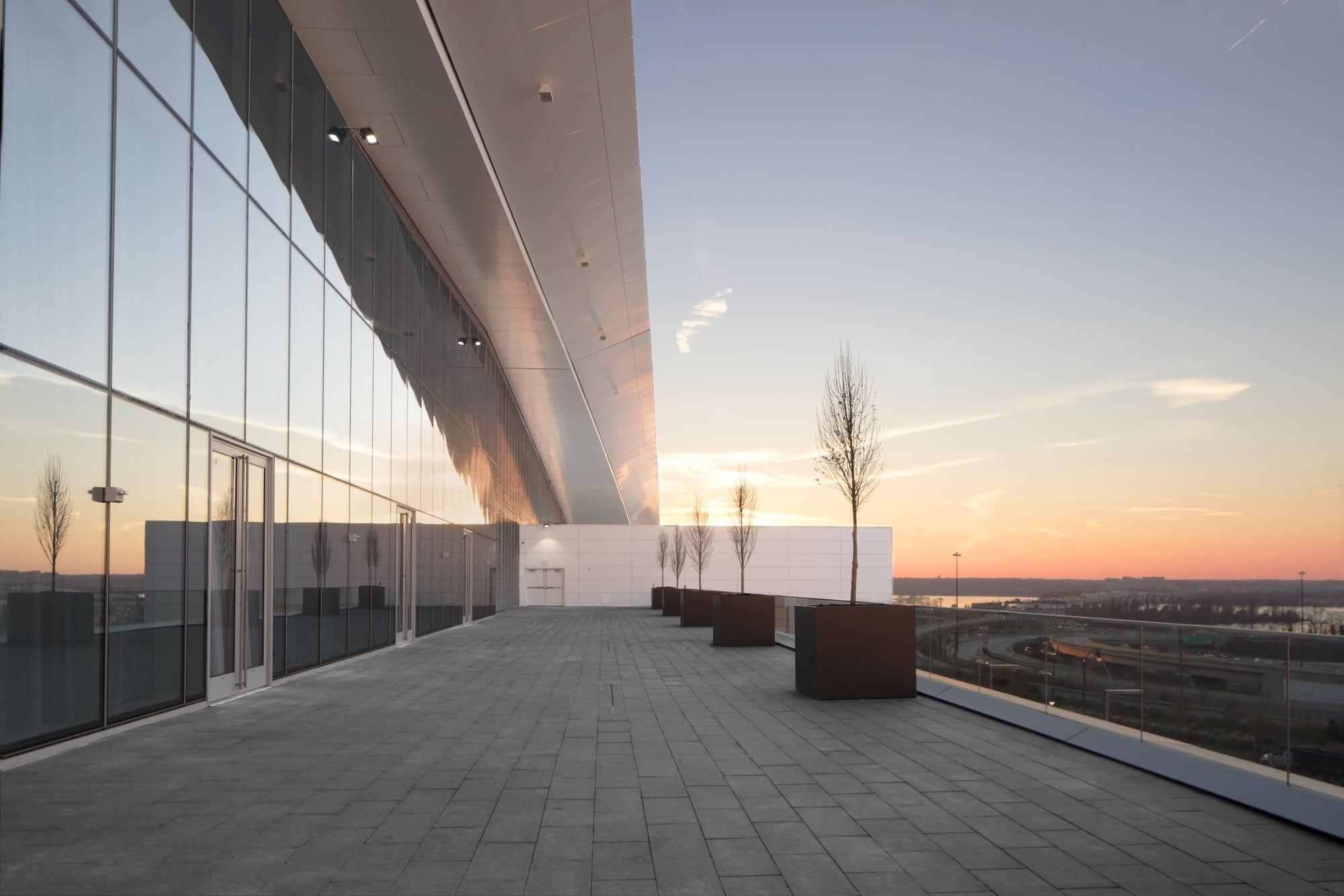 Mgm National Harbor Hotel Oxon Hill Exterior photo